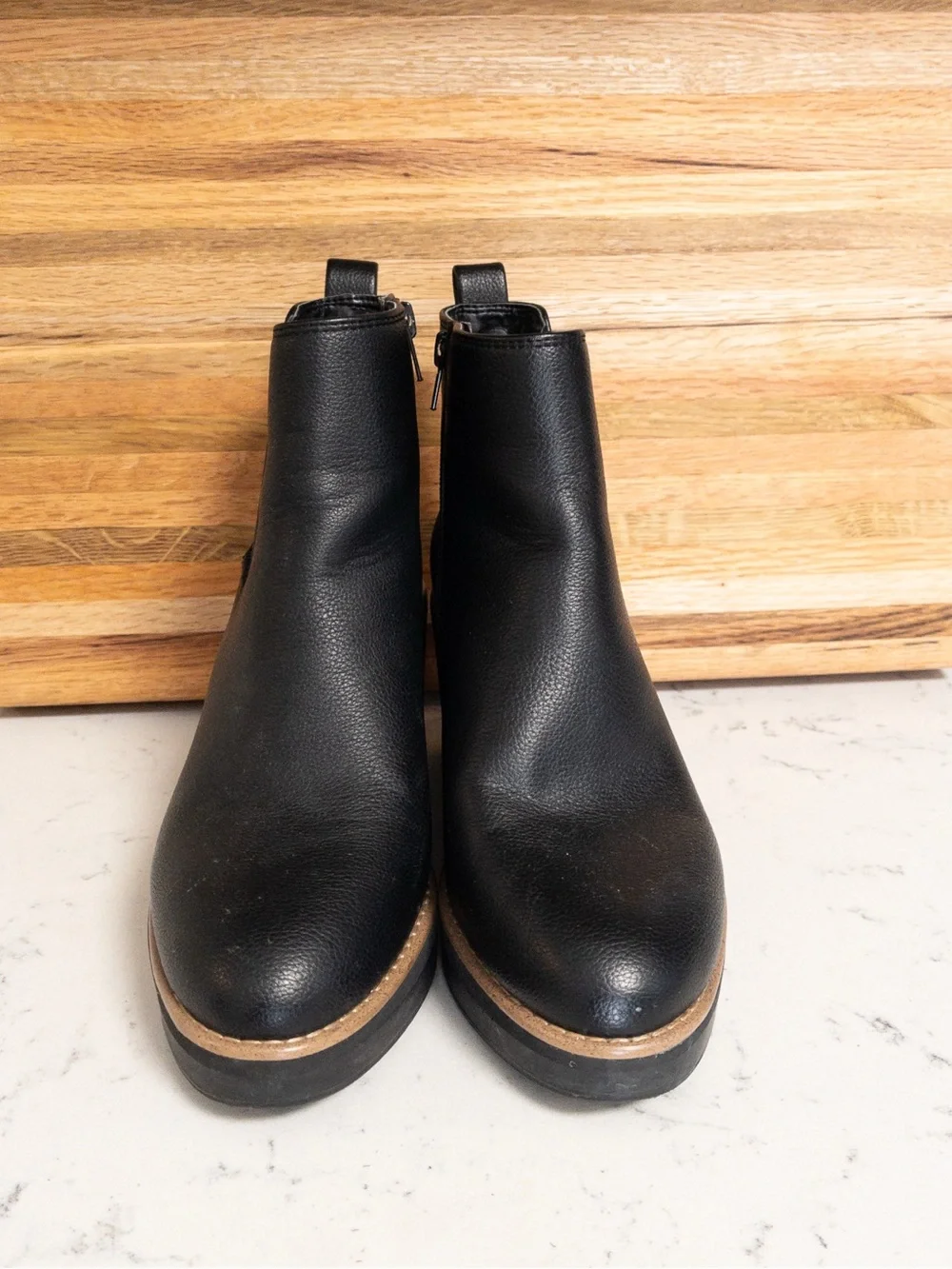 Kelly & Katie Black Asina Chelsea Wedge Platform Booties Boots 7.5